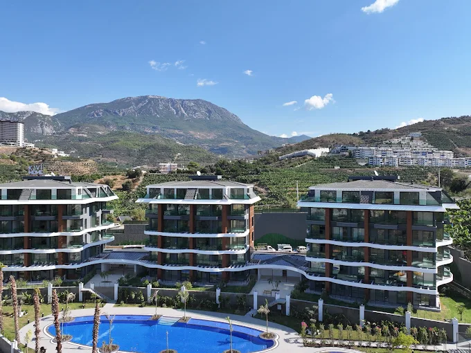 Prodajni Stan 2+1 u Alanyi, Kargıcak – Pogled na More i Tvrđavu | Idealna Investicija