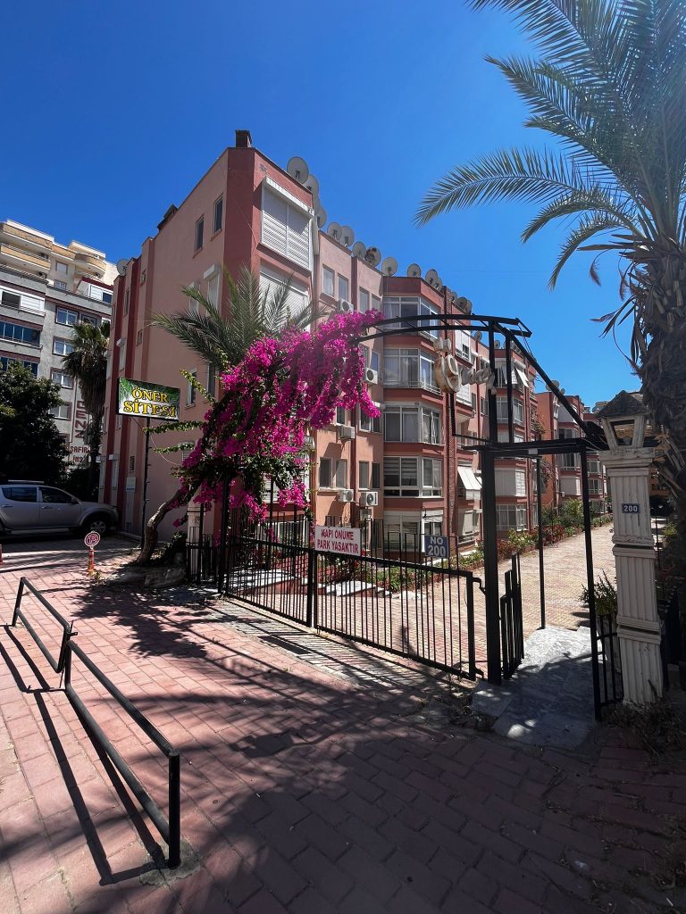 Stan 2+1 na prodaju Alanya Mahmutlar- Cijena 57.500 €